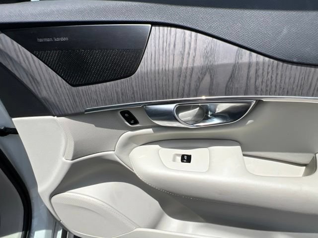 Certified 2023 Volvo XC90 B6 Plus w/ Protection Package Premier AWD/4WD image 35