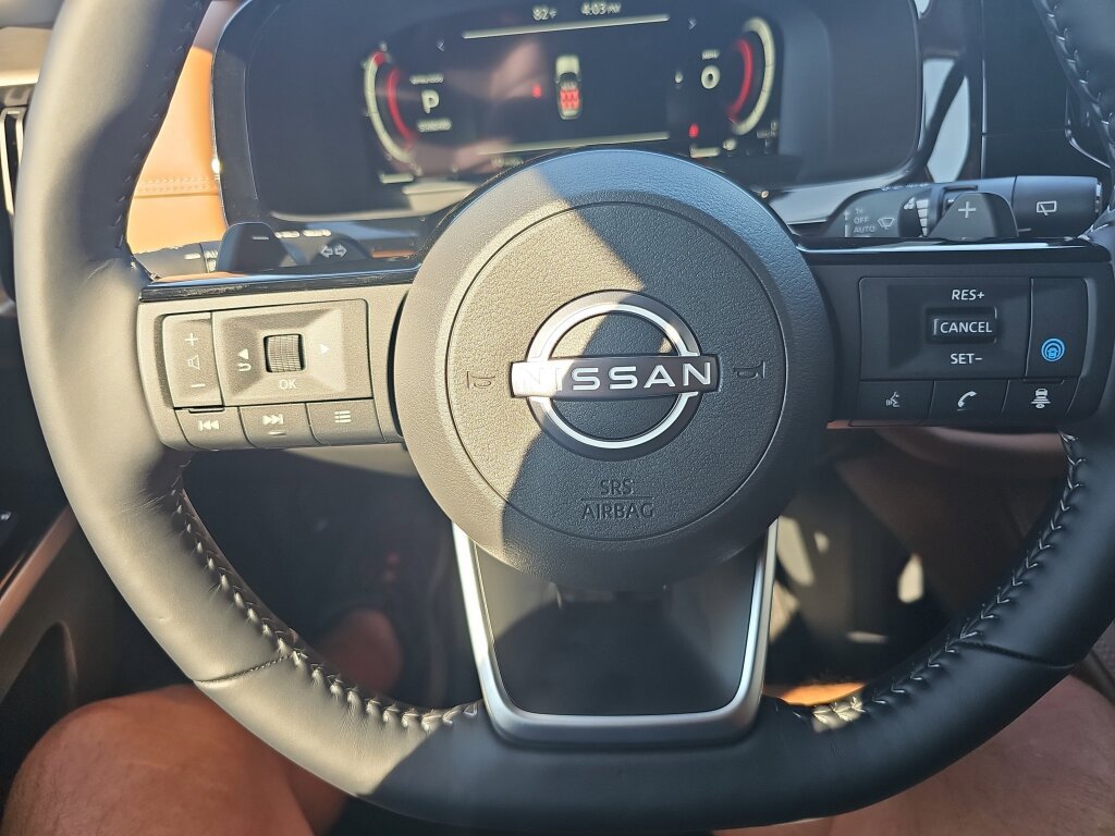 New 2025 Nissan Pathfinder Platinum w/ Cargo Package image 10