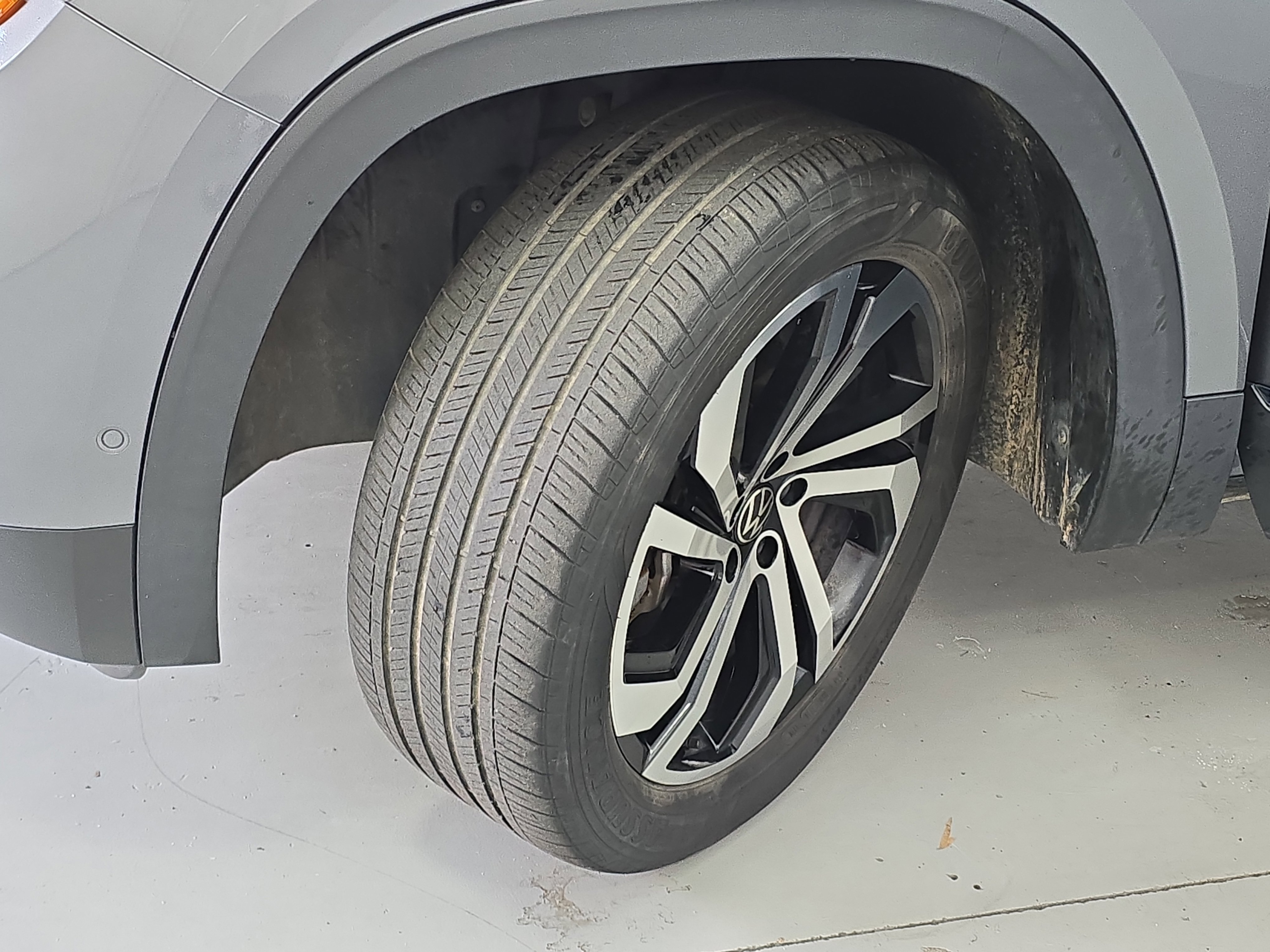 Used 2021 Volkswagen Atlas Cross Sport SEL Premium image 33