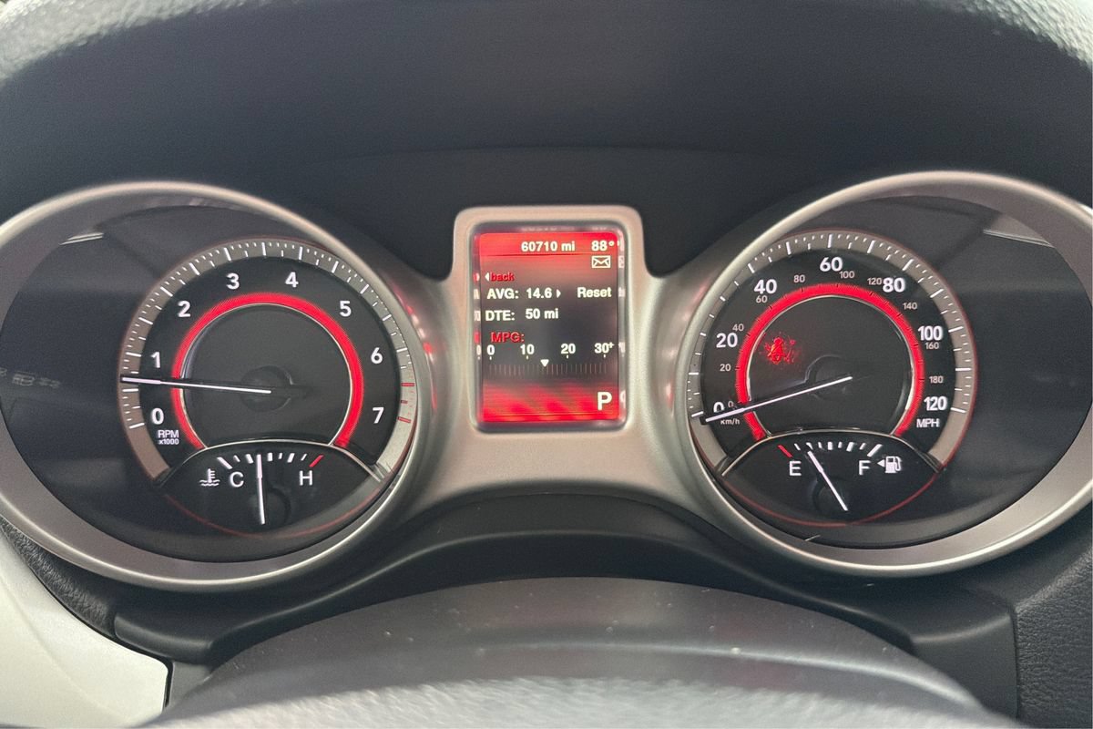Used 2020 Dodge Journey SE w/ SE Popular Equipment Group FWD image 15