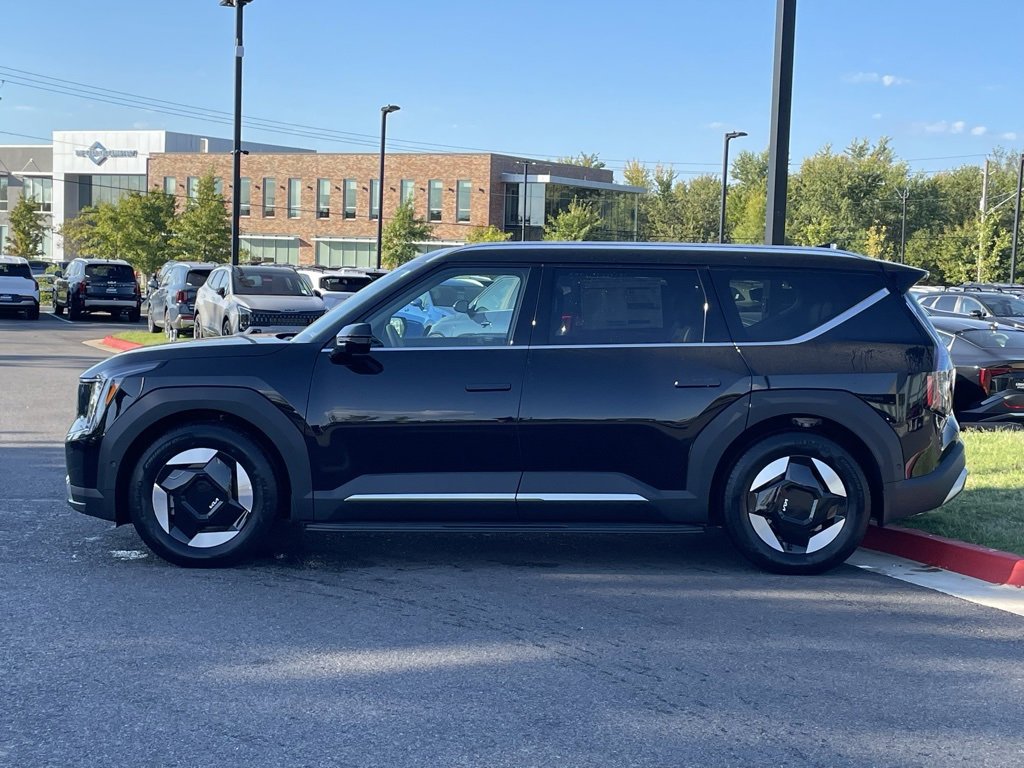 New 2026 Kia EV9 Wind image 7