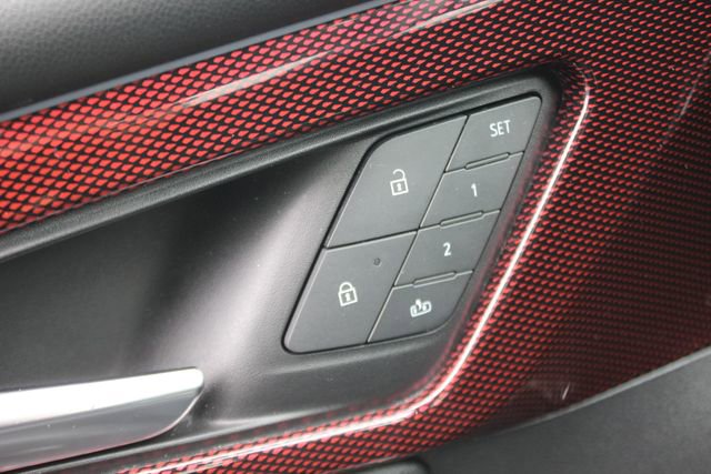 Used 2025 Chevrolet Traverse RS AWD/4WD image 18