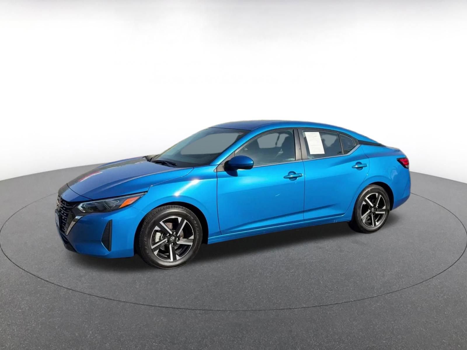 Used 2025 Nissan Sentra SV image 8