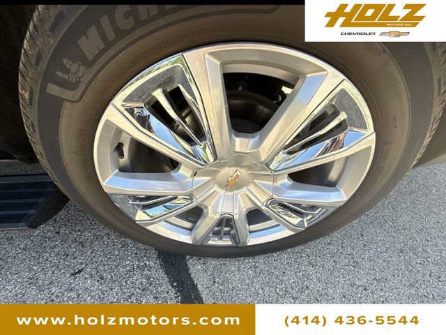 Certified 2022 Chevrolet Suburban High Country w/ Premium Package AWD/4WD image 33