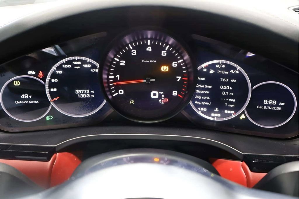 Used 2019 Porsche Cayenne Base image 11