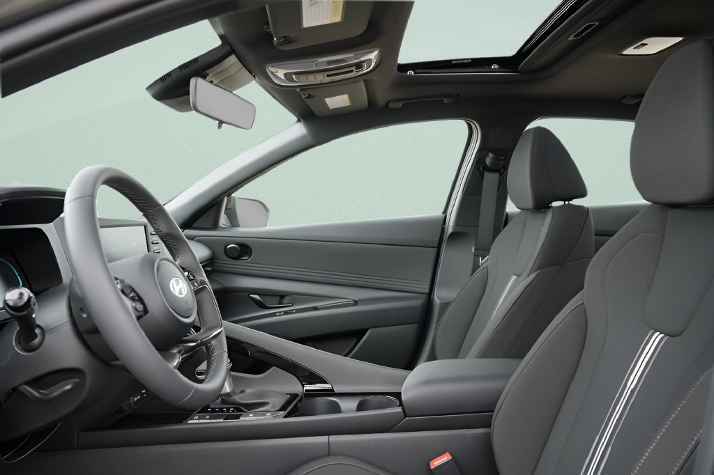 New 2026 Hyundai Elantra SEL Sport FWD image 22