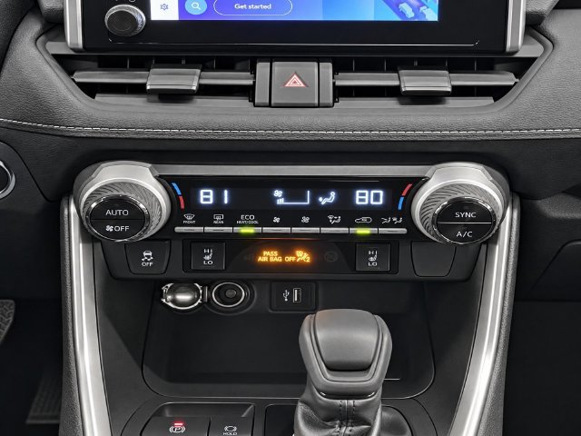 Used 2024 Toyota RAV4 XLE w/ Weather Package AWD/4WD image 18
