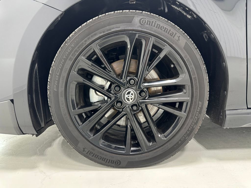 Used 2025 Toyota Camry LE image 9