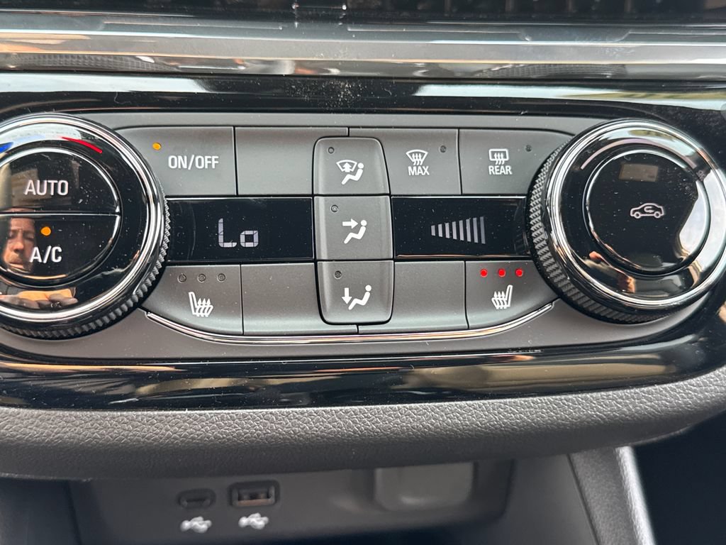 New 2026 Buick Envista Sport Touring w/ Convenience I Package FWD image 18