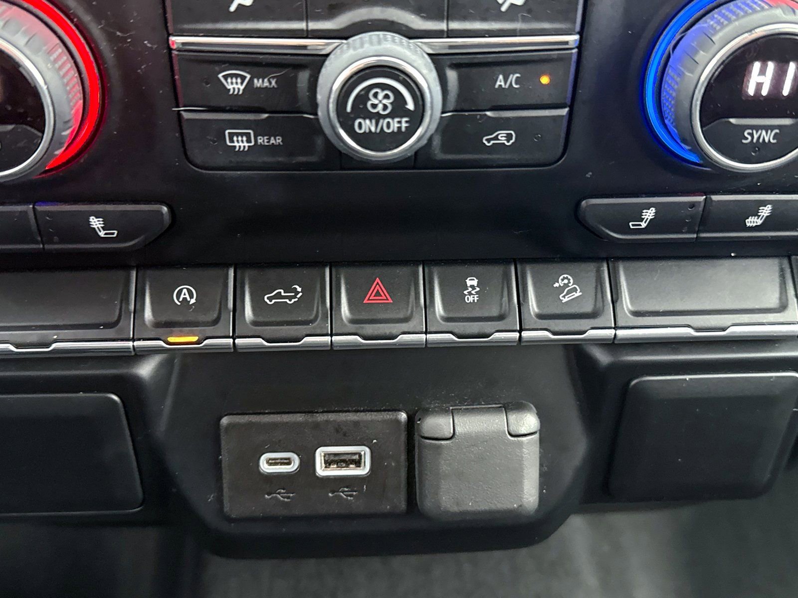 Certified 2022 Chevrolet Silverado 1500 RST AWD/4WD image 32
