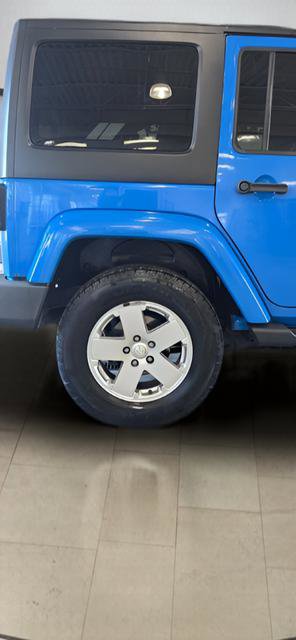 Used 2012 Jeep Wrangler Unlimited Sahara w/ Connectivity Group image 27