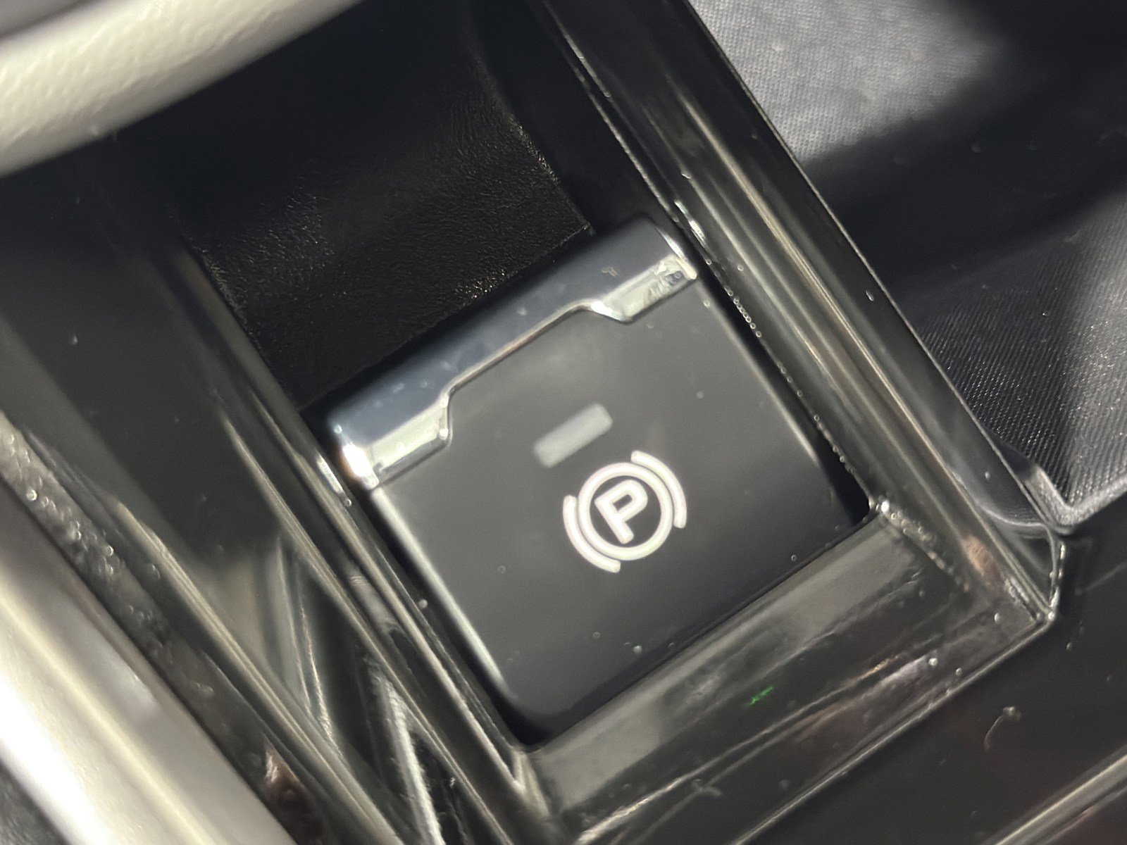 Certified 2024 Subaru Outback Limited image 29