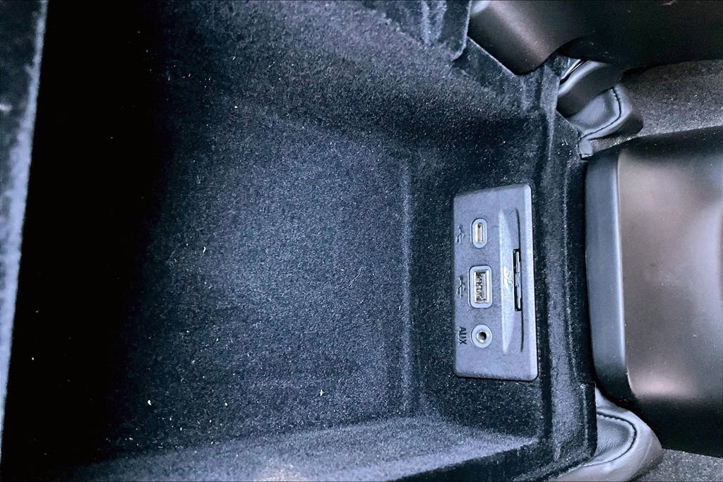 Used 2020 Chevrolet Corvette Stingray Premium Cpe w/ 3LT Preferred Equipment Group image 12