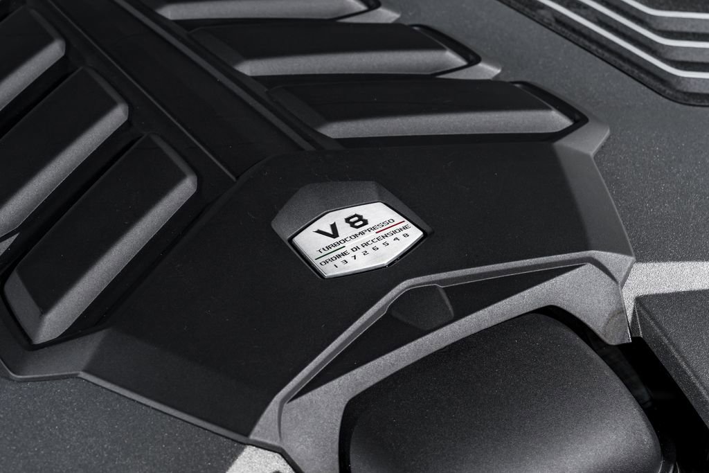 Used 2022 Lamborghini Urus AWD/4WD image 53