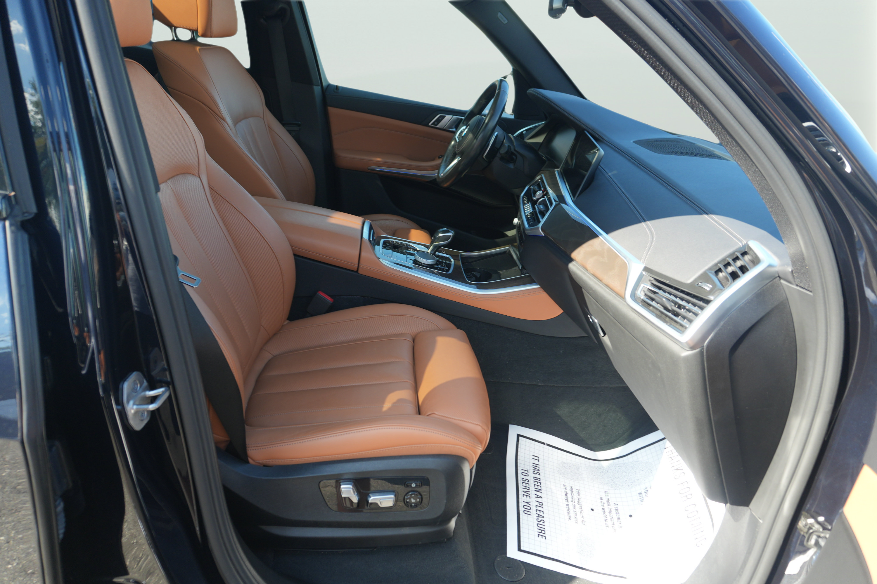 Used 2021 BMW X5 xDrive40i w/ M Sport Package AWD/4WD image 25