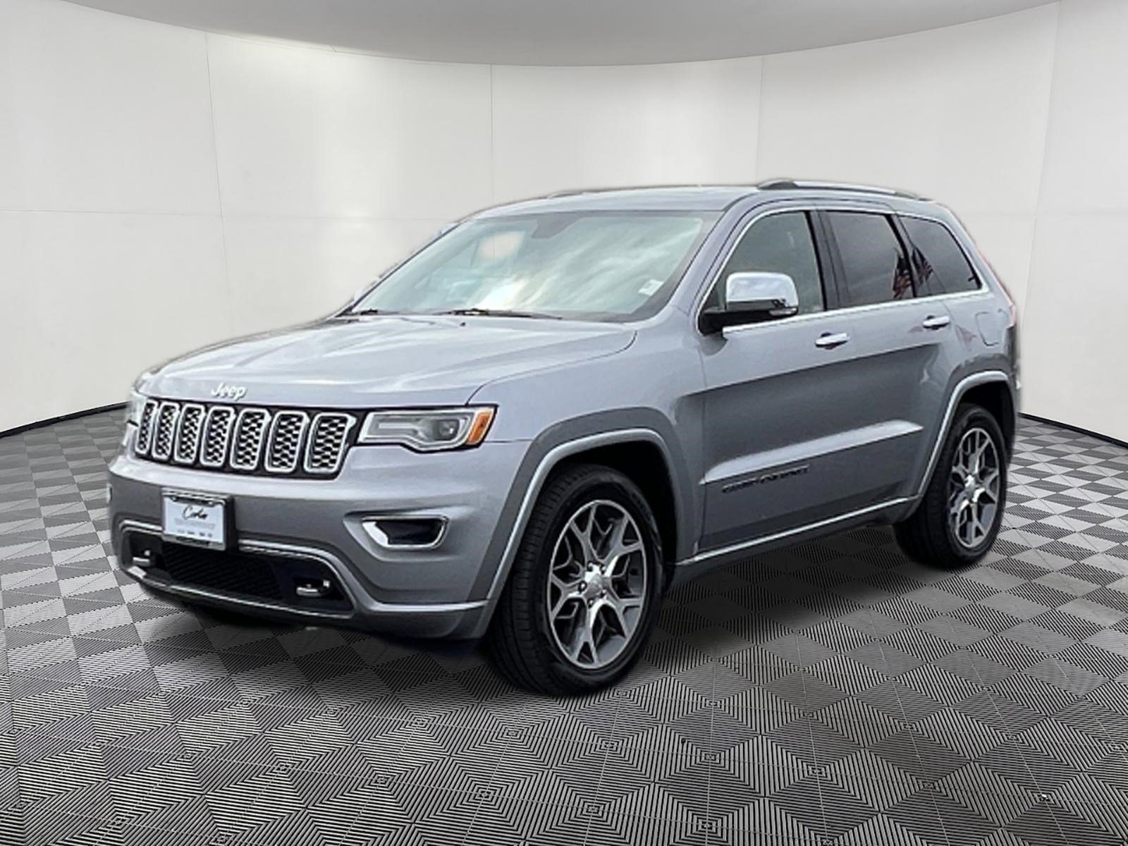 Used 2021 Jeep Grand Cherokee Overland AWD/4WD image 3