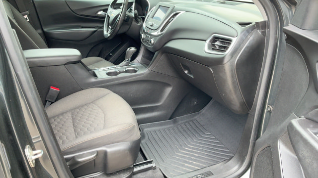 Used 2020 Chevrolet Equinox LT FWD image 23