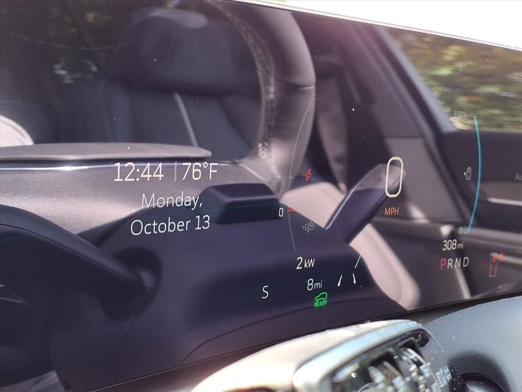 New 2026 Cadillac Vistiq Sport image 17