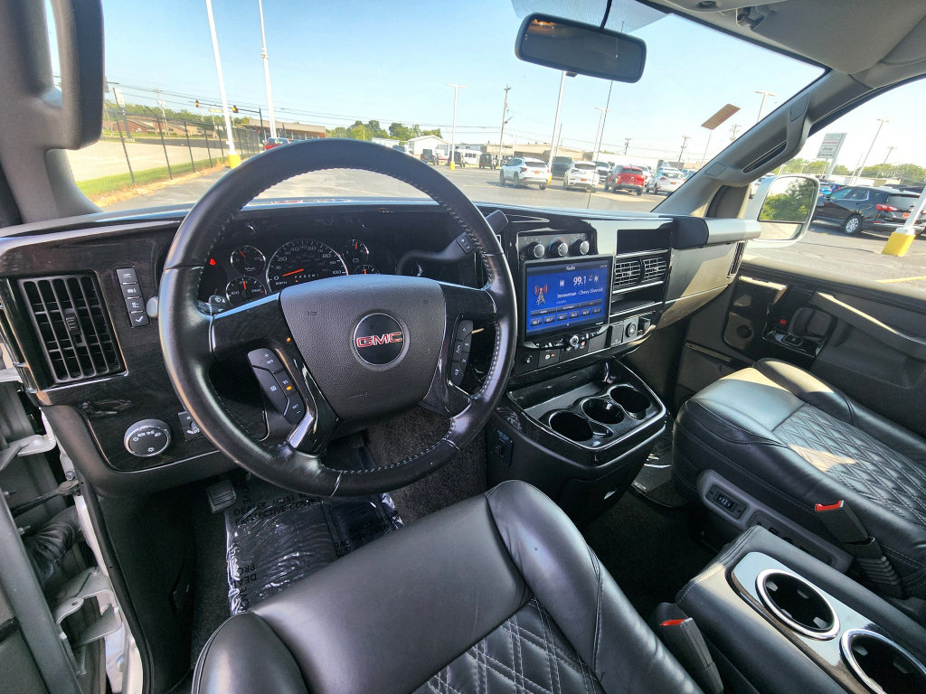 Used 2022 GMC Savana 2500 w/ Enhanced Convenience Package RWD image 26