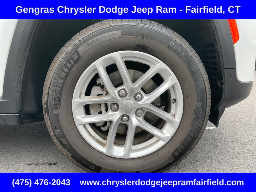 Certified 2023 Jeep Grand Cherokee Laredo X AWD/4WD image 9
