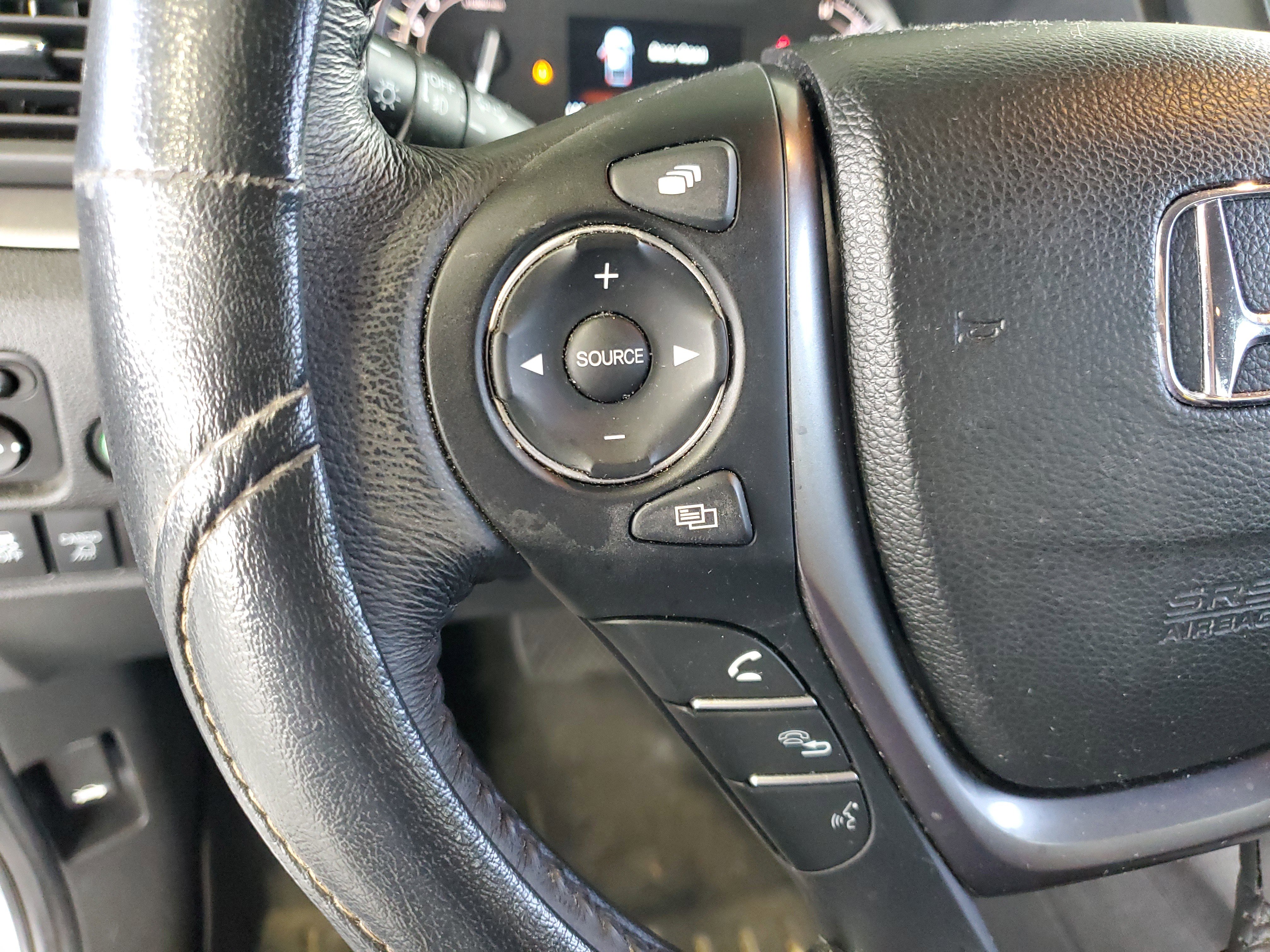 Used 2017 Honda Ridgeline RTL-T image 24