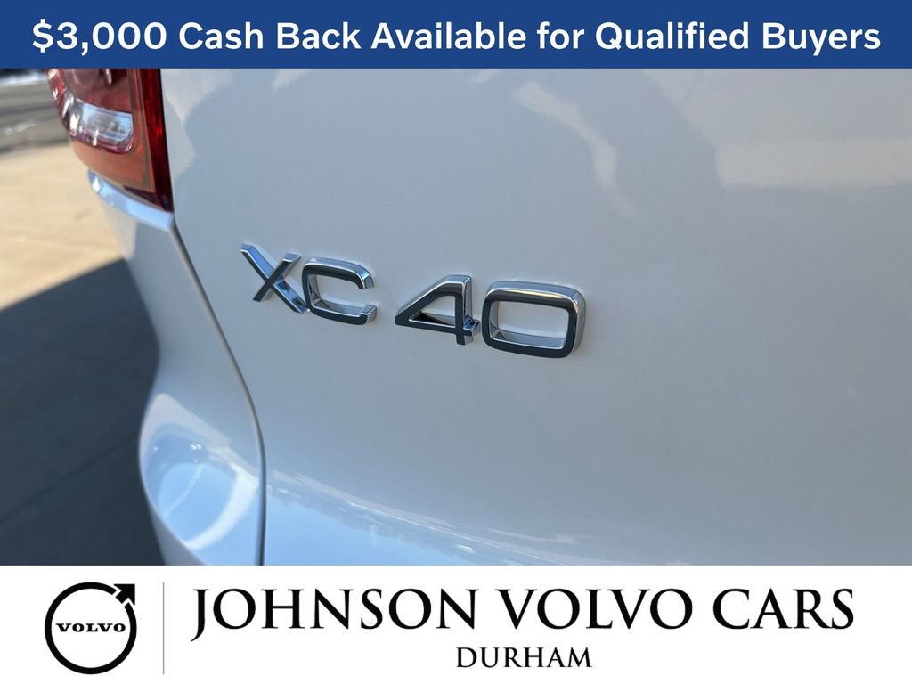 New 2026 Volvo XC40 B5 Core w/ Climate Package image 5