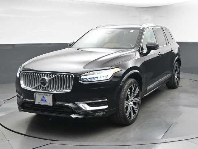 Used 2023 Volvo XC90 B6 Ultimate w/ Protection Package Premier AWD/4WD image 3