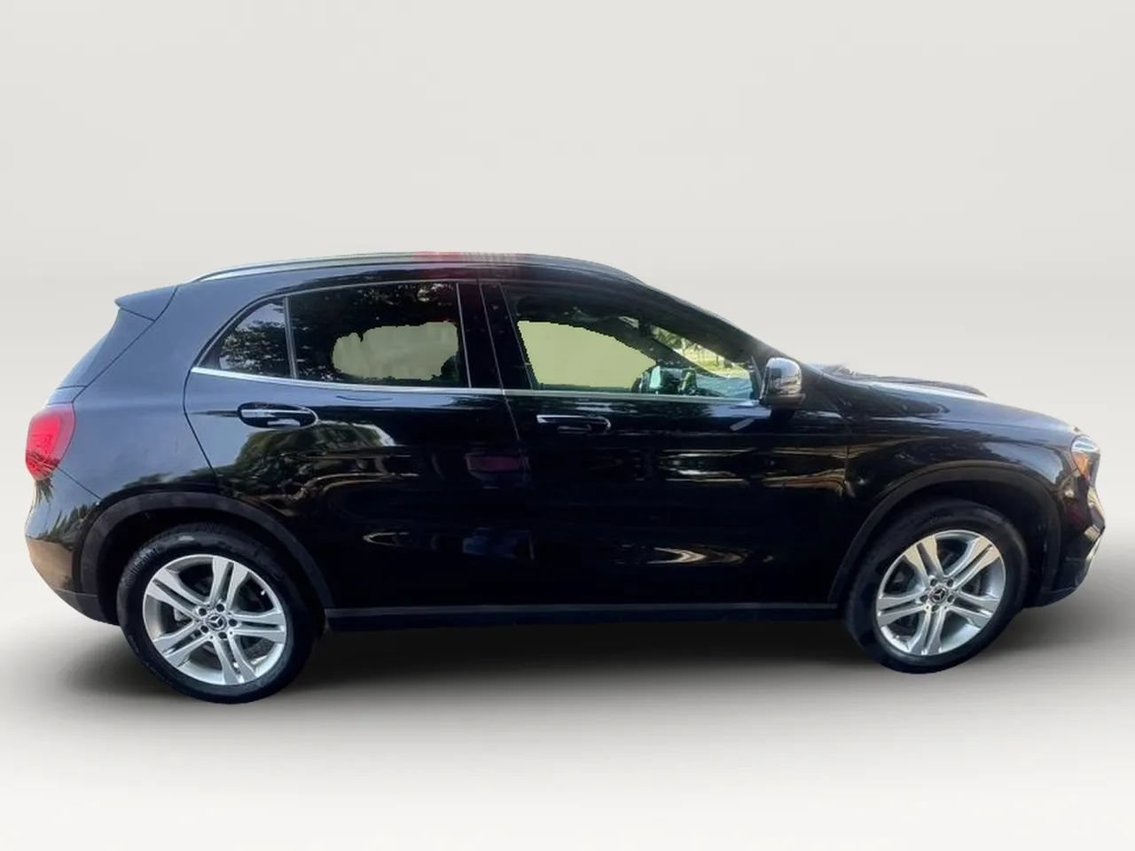 Used 2019 Mercedes-Benz GLA 250 4MATIC image 7