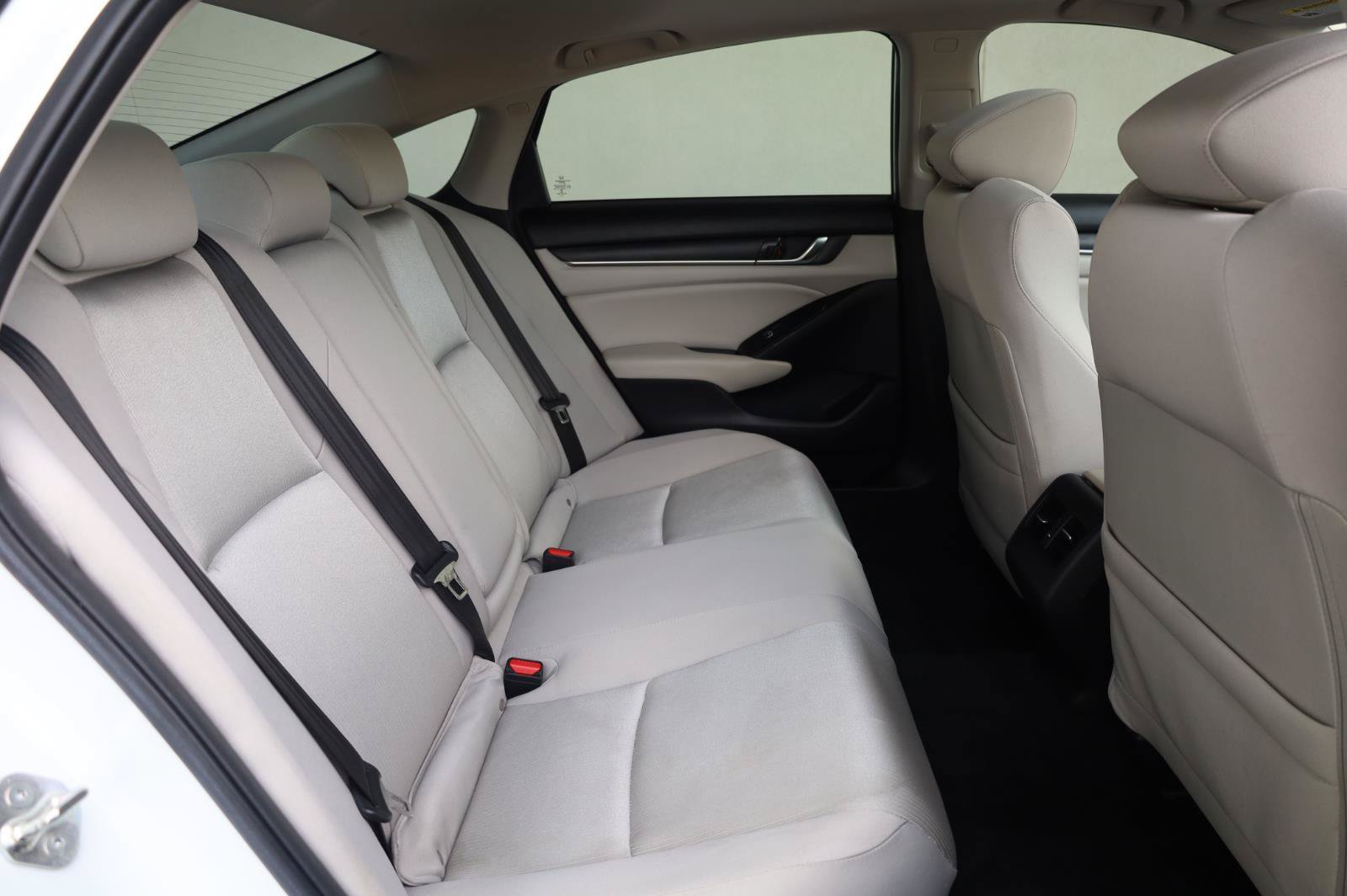 Used 2019 Honda Accord EX image 28
