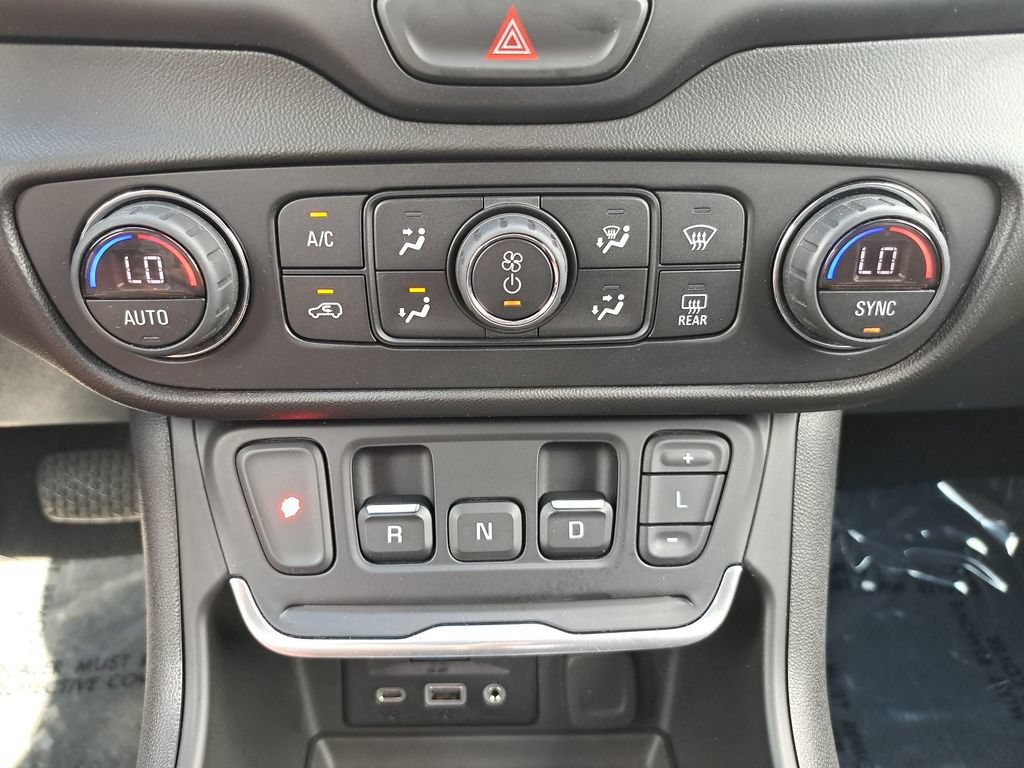 Used 2020 GMC Terrain SLE w/ Driver Convenience Package AWD/4WD image 22