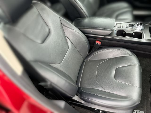 Used 2019 Ford Fusion Energi Titanium image 27