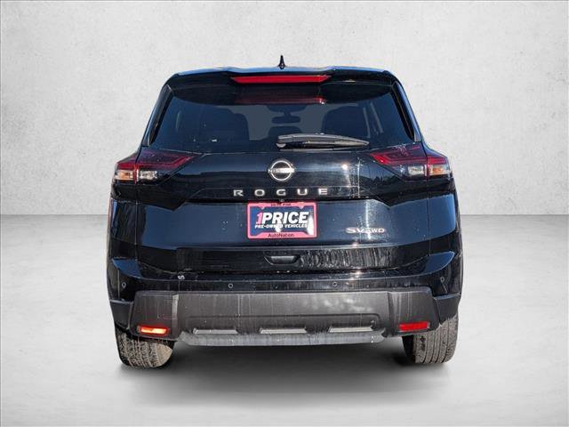Used 2024 Nissan Rogue SV image 6