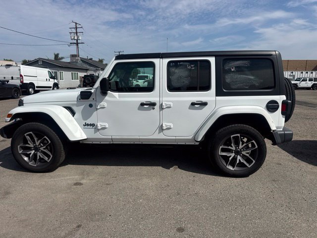 Used 2024 Jeep Wrangler Unlimited AWD/4WD image 8