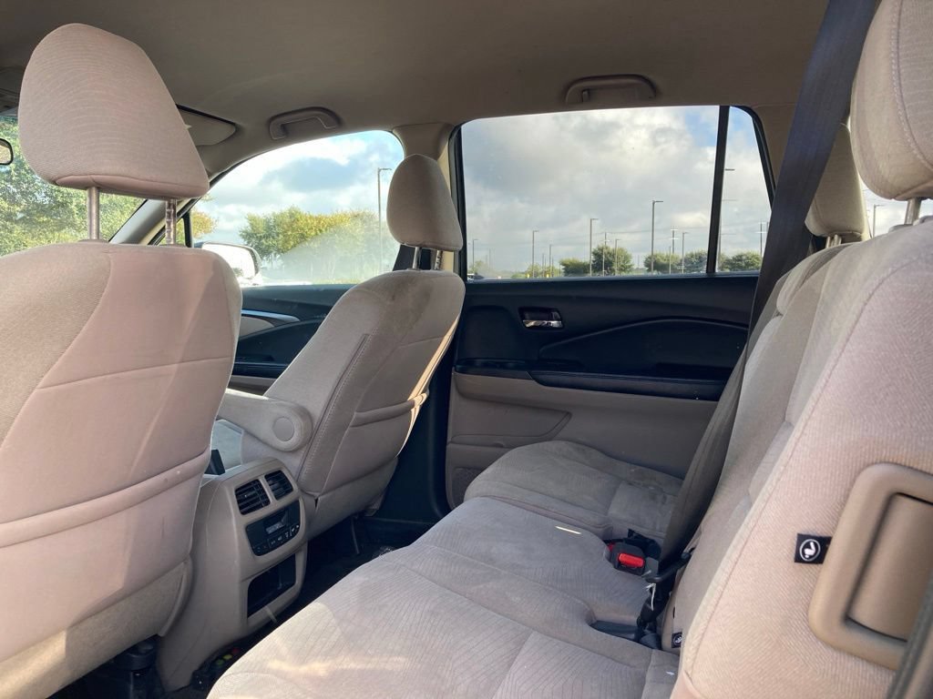 Used 2016 Honda Pilot EX image 10