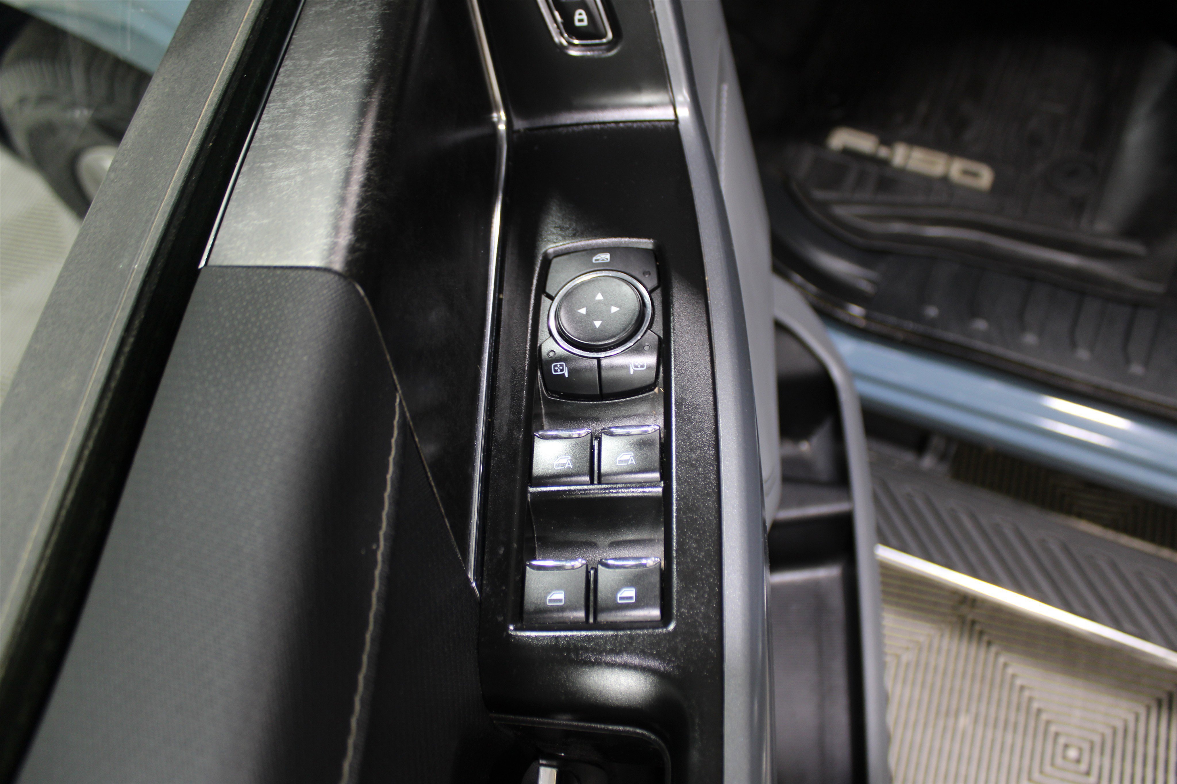 Used 2023 Ford F150 XLT w/ Equipment Group 302A High image 7