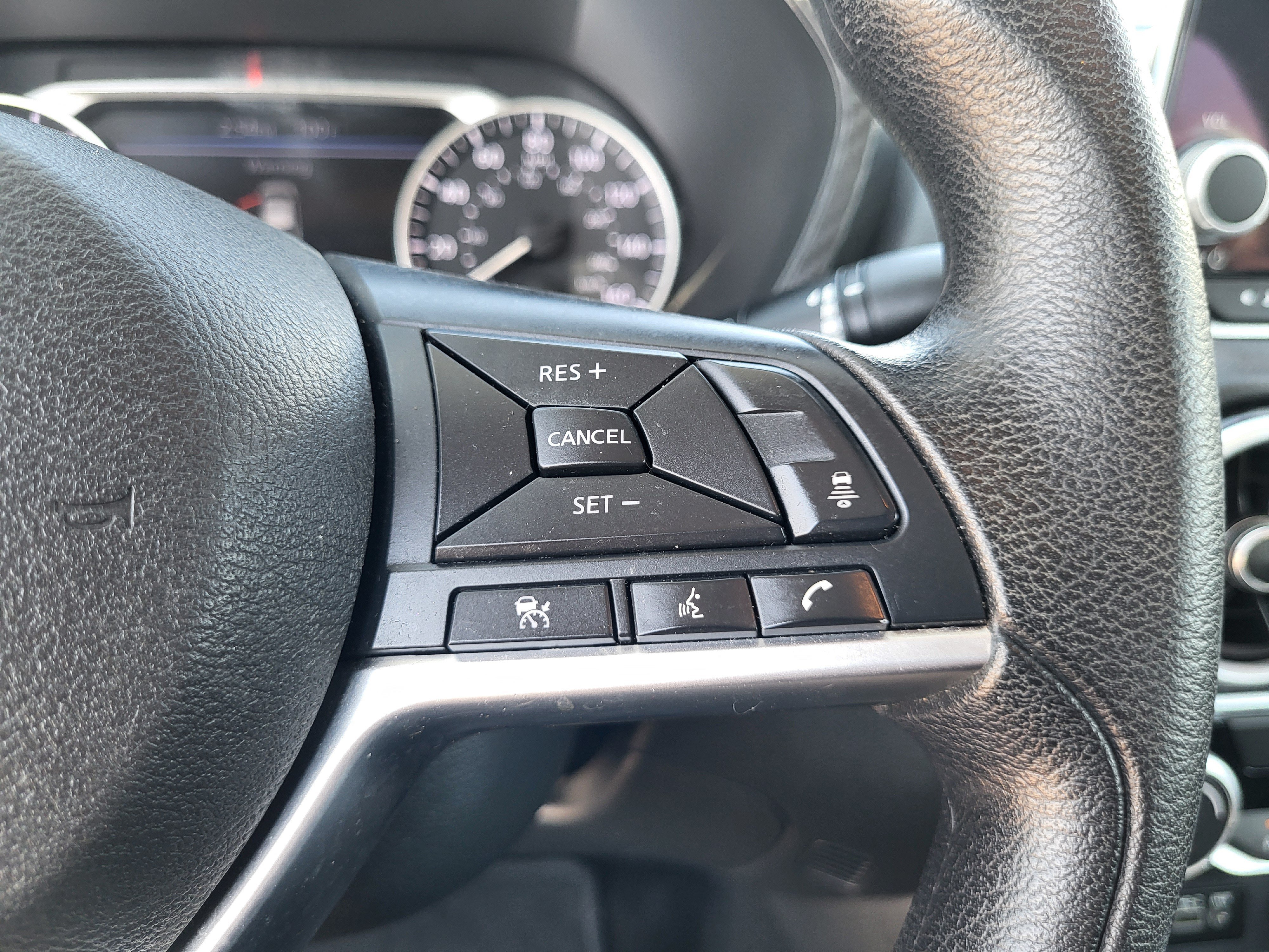 Certified 2025 Nissan Sentra SV FWD image 28