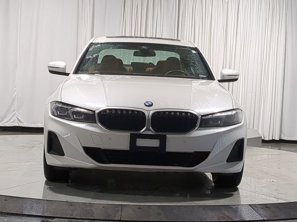 Used 2024 BMW 330i xDrive Sedan w/ Convenience Package image 21
