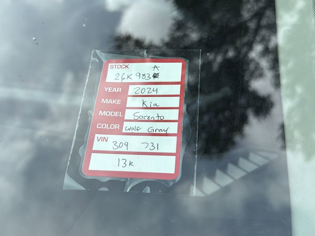 Certified 2024 Kia Sorento S w/ Panoramic Sunroof Package FWD image 7