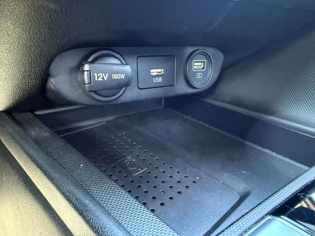 Used 2023 Hyundai Elantra SEL w/ Convenience Package FWD image 25