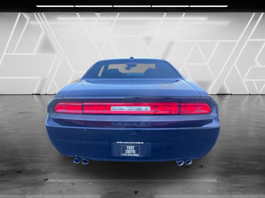 Used 2013 Dodge Challenger SXT RWD image 9