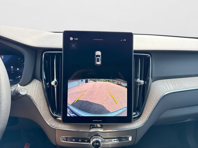 New 2027 Volvo XC60 B5 Core AWD/4WD image 24