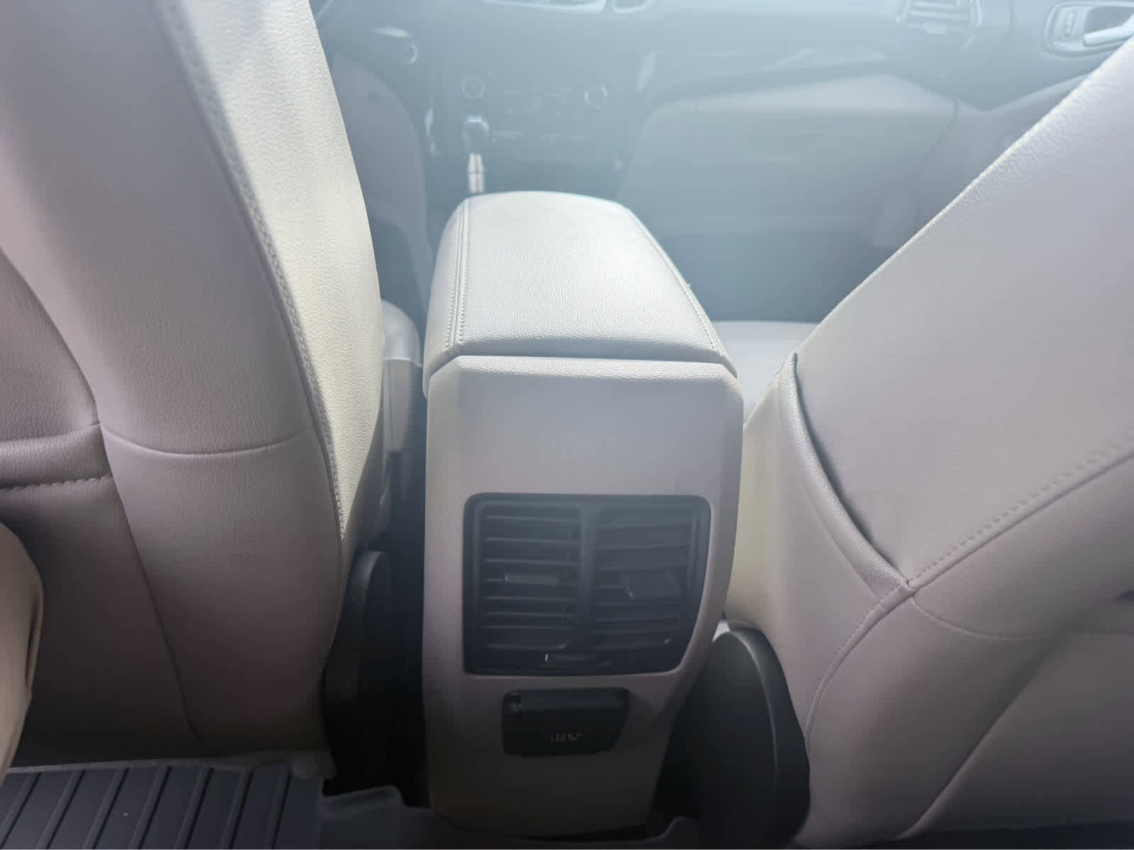 Used 2017 Ford Escape Titanium image 13