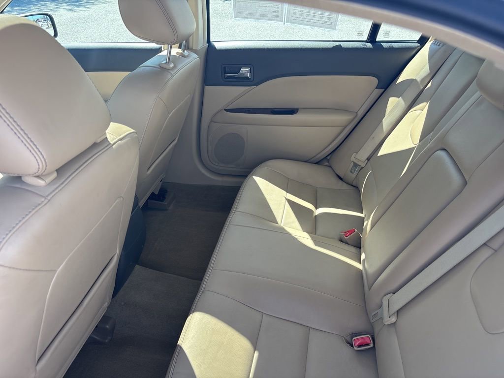 Used 2012 Ford Fusion SEL FWD image 25