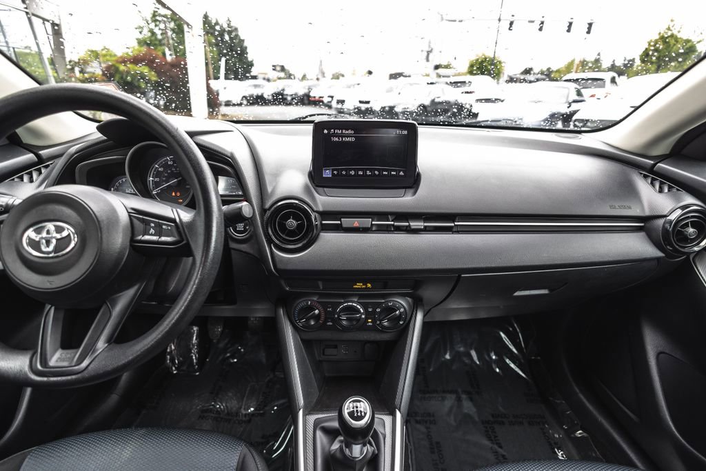 Used 2019 Toyota Yaris L FWD image 25