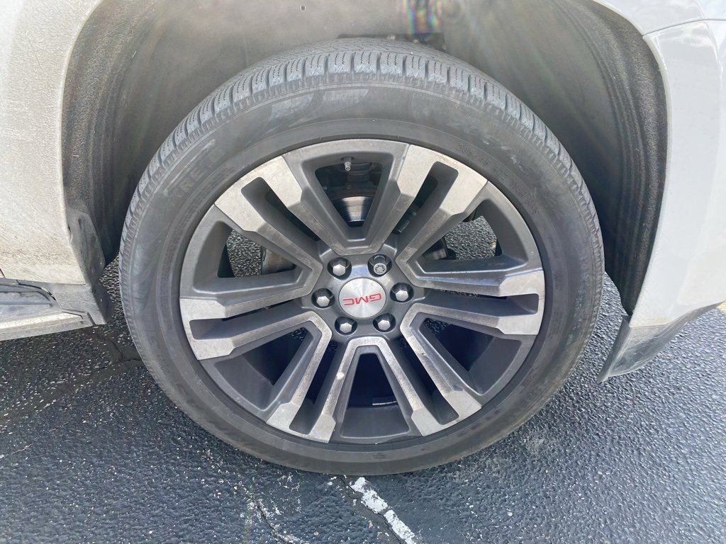 Used 2018 GMC Yukon SLT w/ Open Road Package image 10