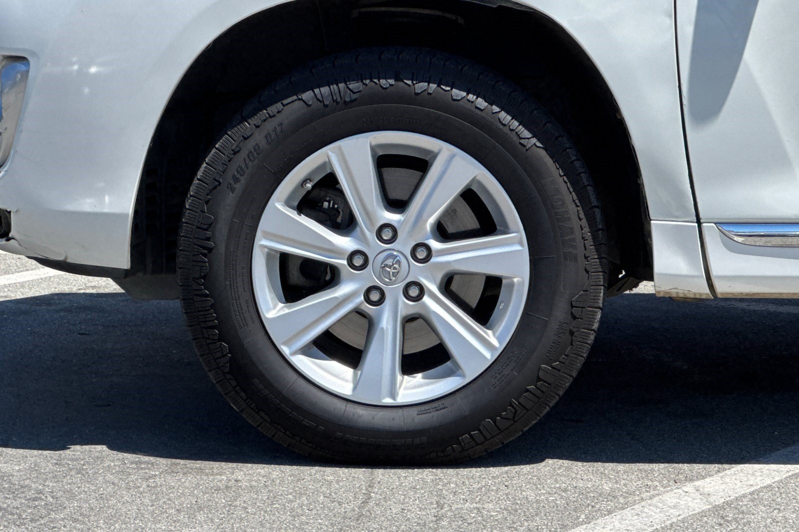 Used 2013 Toyota Highlander 4WD Hybrid w/ Leather Premium Pkg image 13