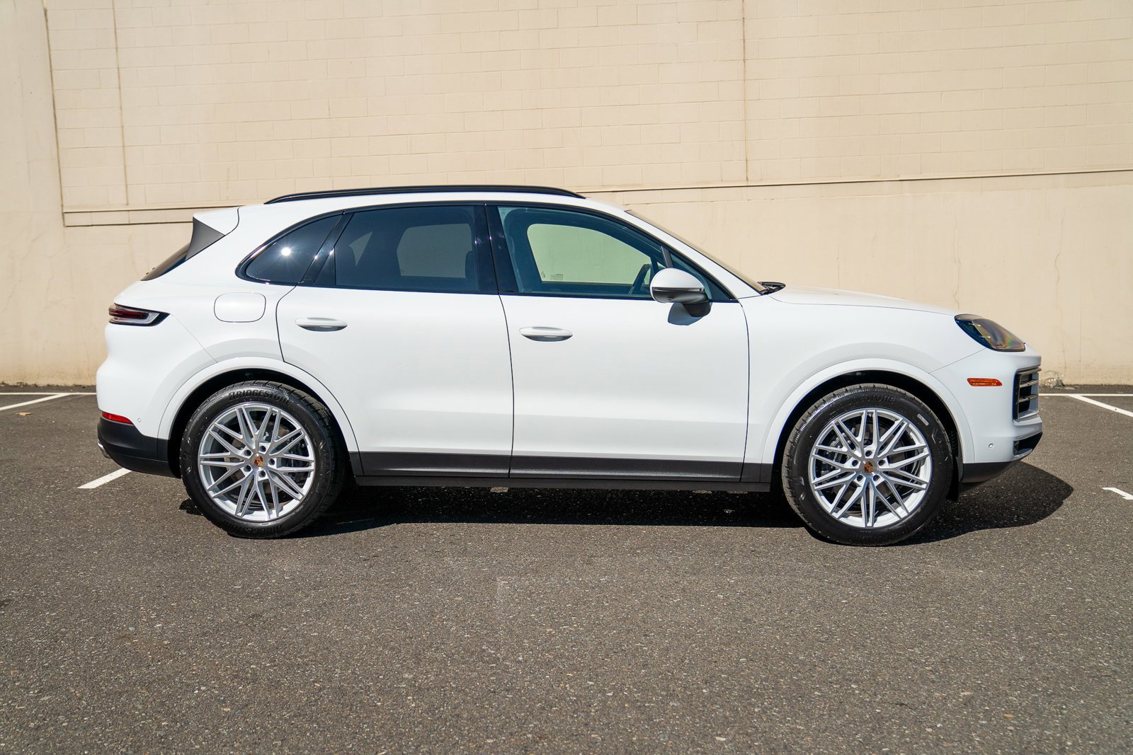 Certified 2026 Porsche Cayenne AWD/4WD image 8