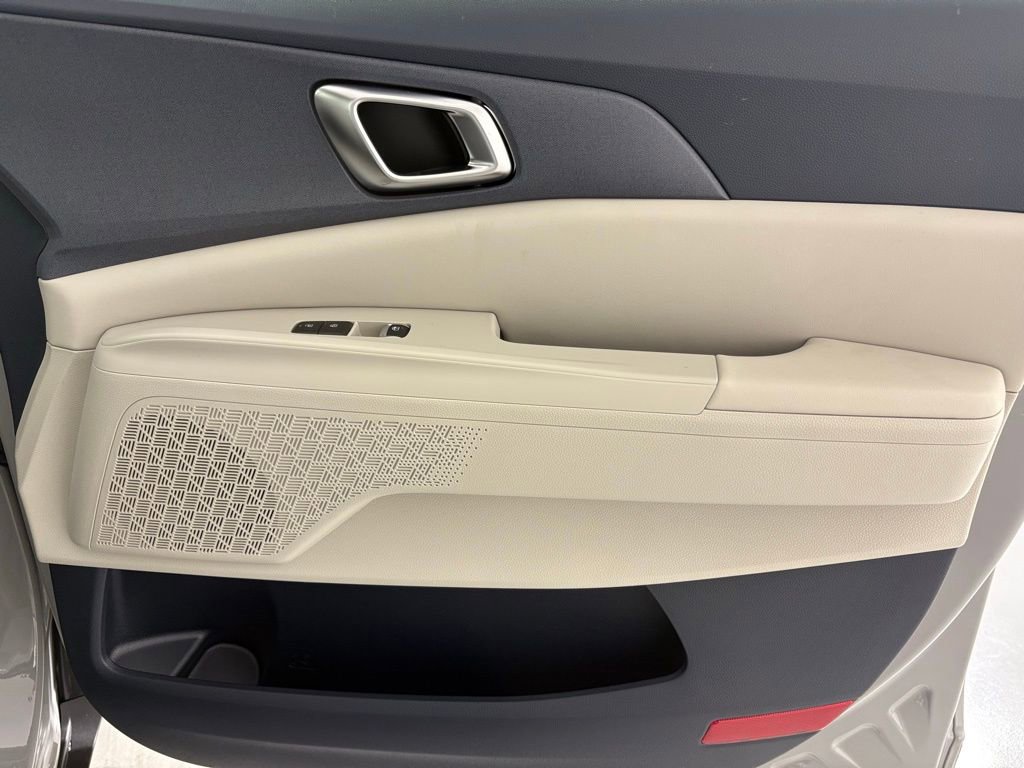 New 2026 Kia Carnival EX image 47