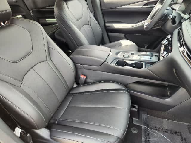 Certified 2026 INFINITI QX60 Luxe w/ Cargo Package FWD image 13
