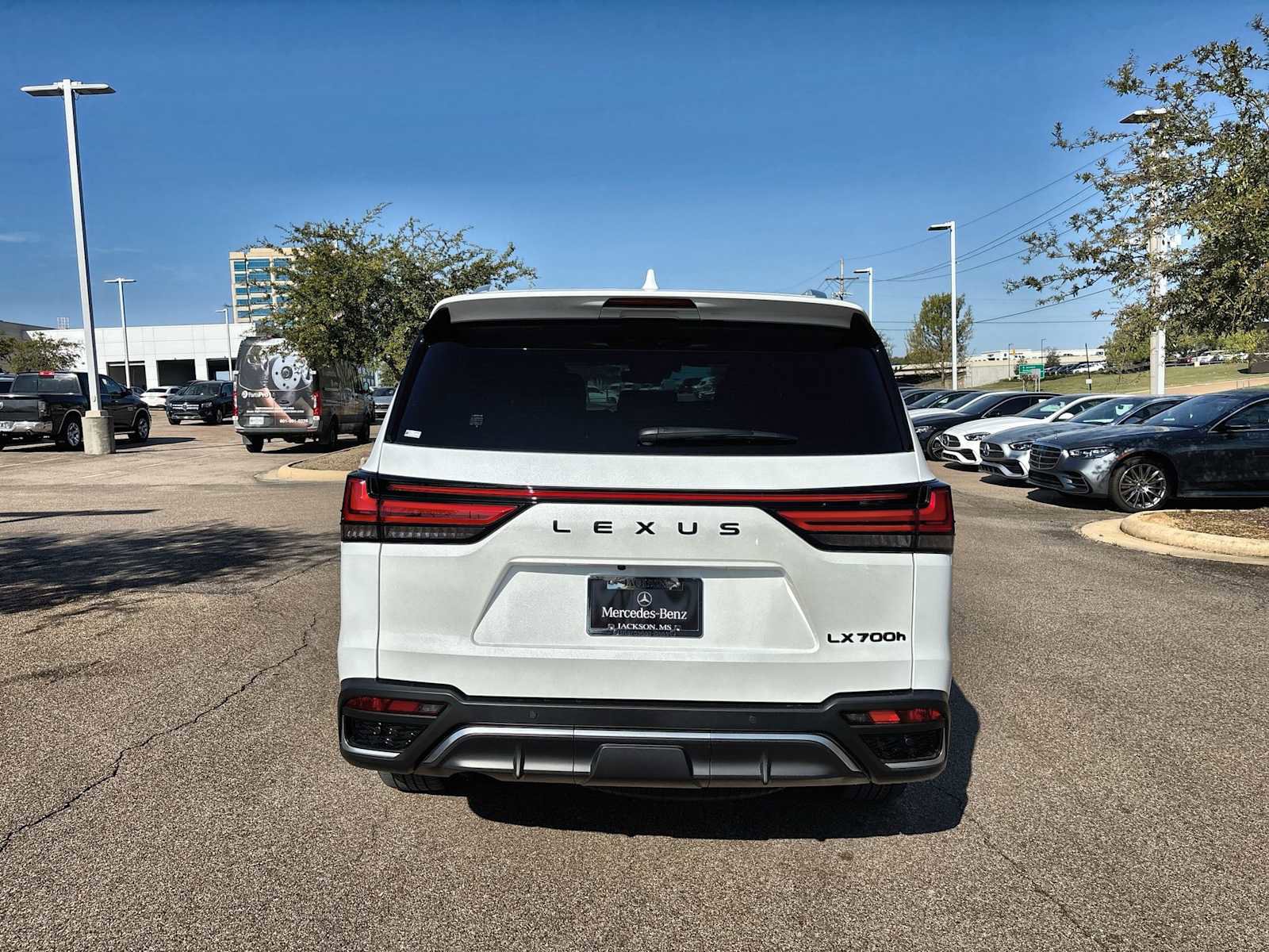 Used 2025 Lexus LX 700h F Sport image 7